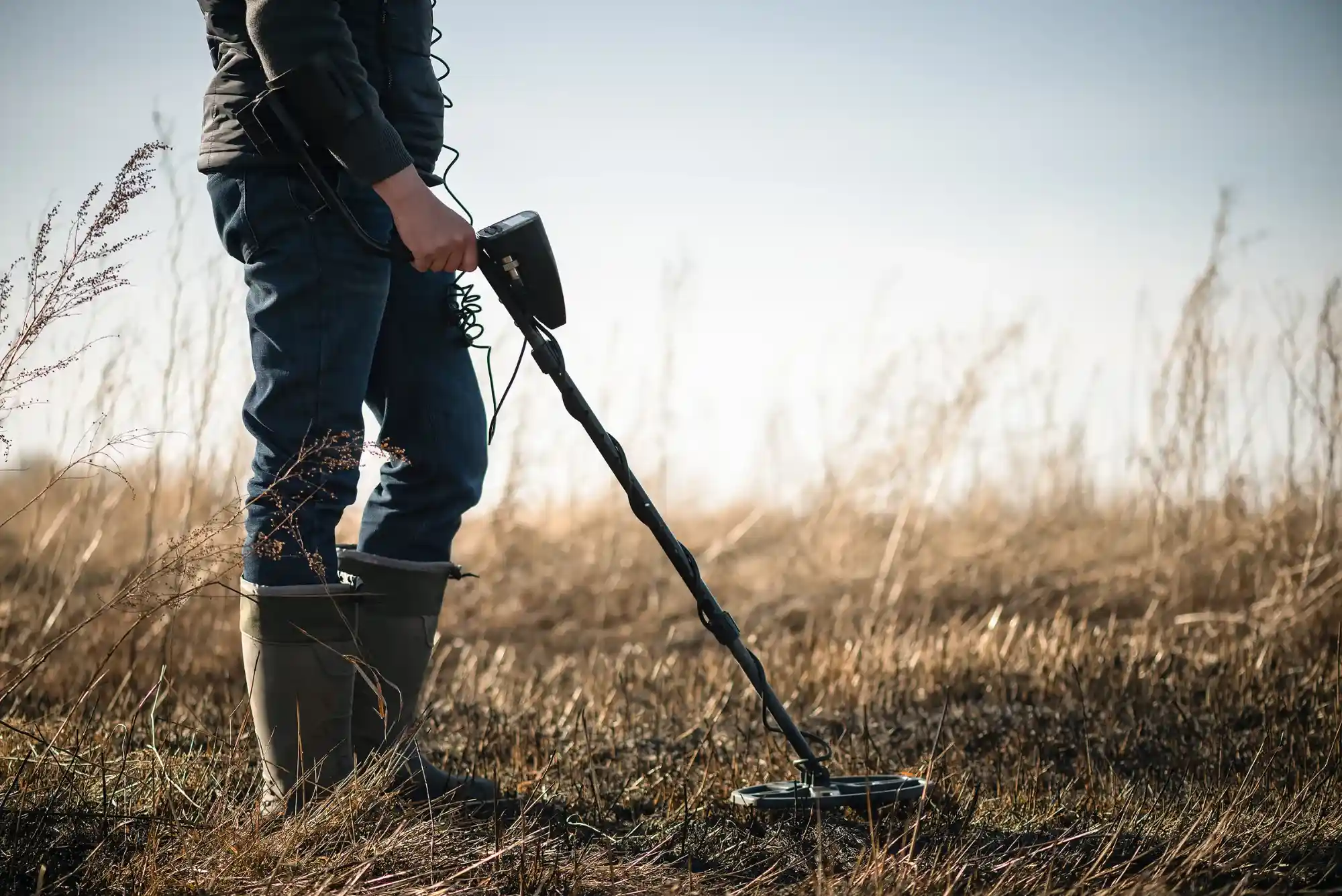 Top Features to Seek in a Gold Detector Machine for Success  