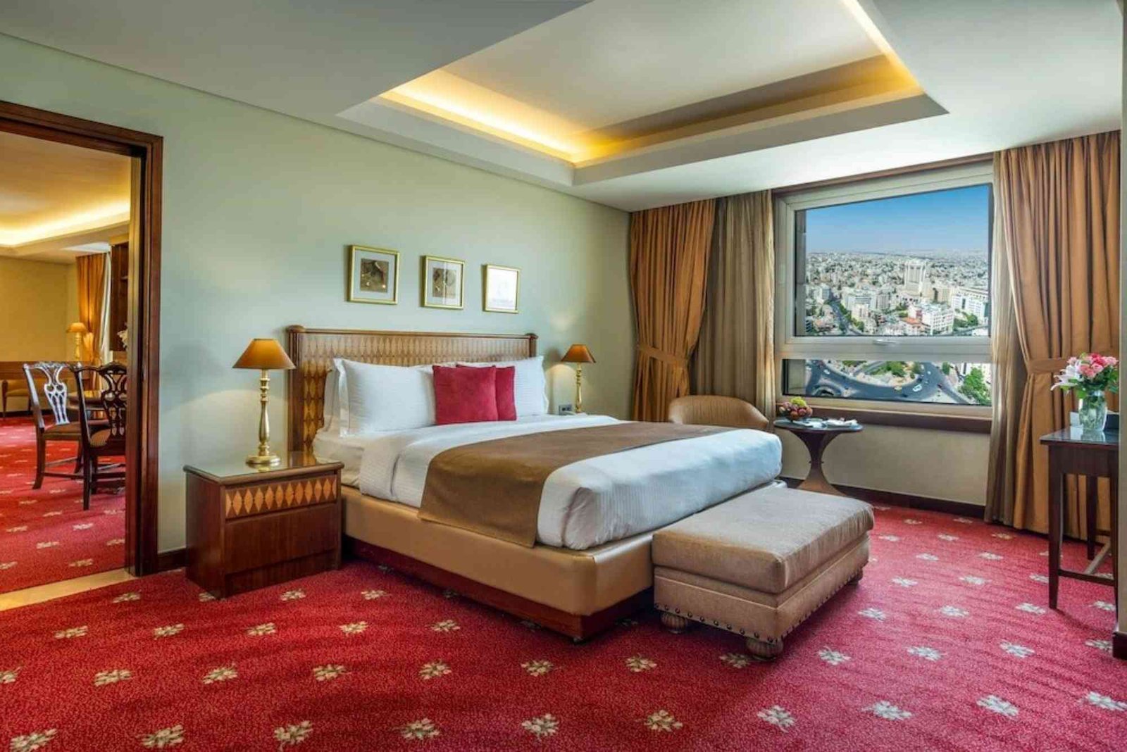 فندق الرويال عمان